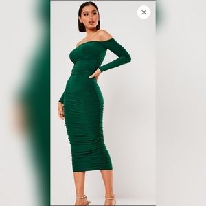 Missguided Bardot Dress Ruched Emerald NYE New Year's Eve Wedding